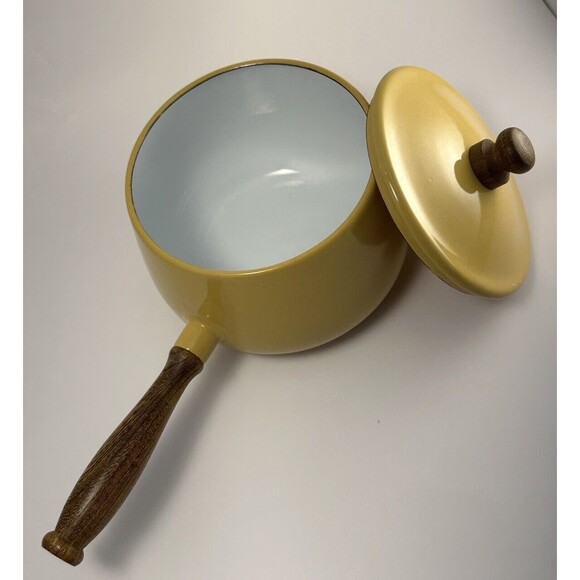 Vintage Fondue Pan Pot Sauce Golden Yellow w/Lid Wood Handle MCM Retro - Picture 5 of 9